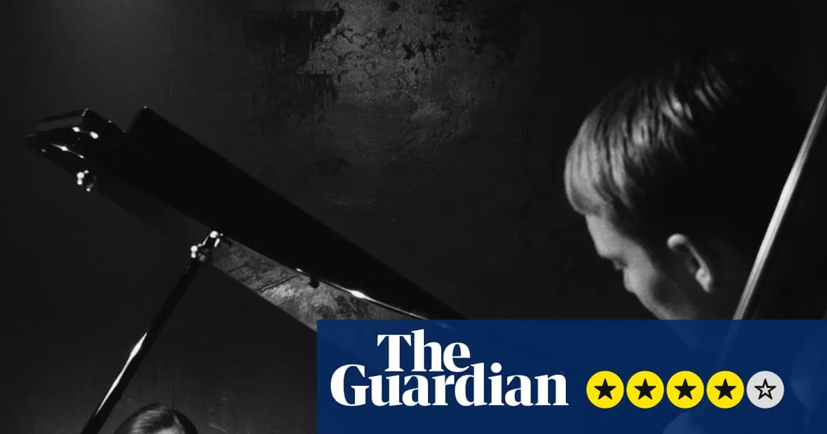 Everybody Digs Bill Evans review , absorbing delve into the tumultuous world of the great jazz man