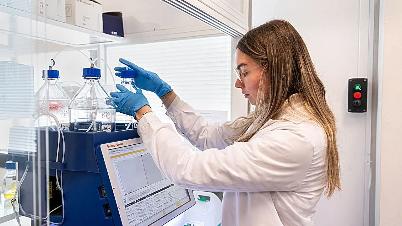 Collaboration between universities and hospitals intensifies in times of crisis, finds study