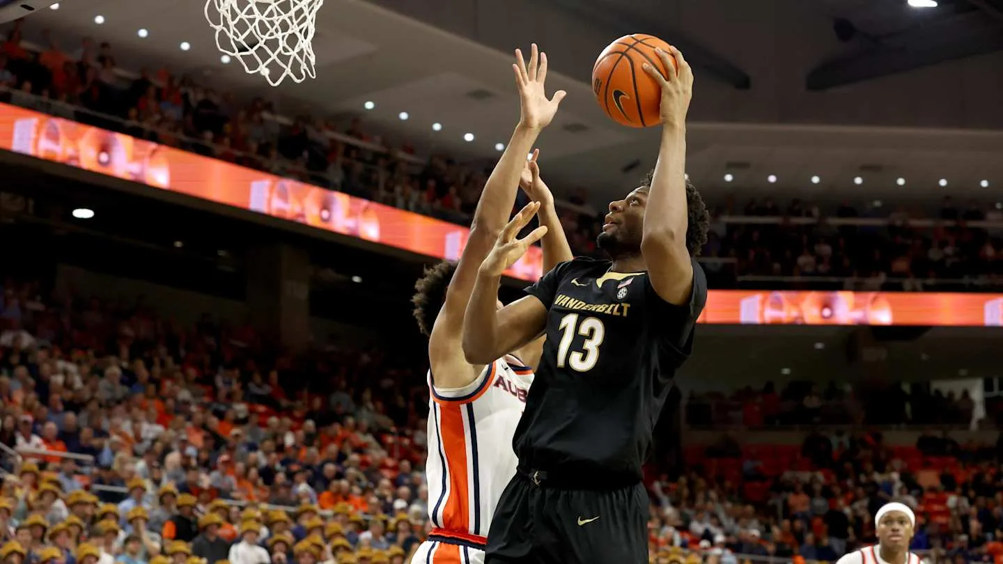 Jalen Washington Plays Game of the Season, Helps Lead Vanderbilt to Victory Over Auburn